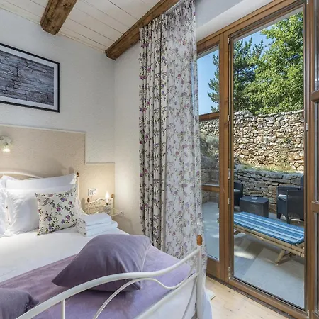 Tranquil Retreat In Istria Villa