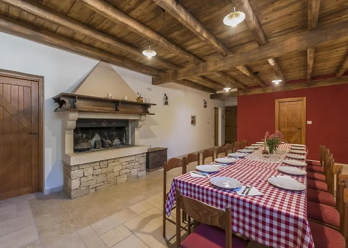 Tranquil Retreat In Istria Vila *