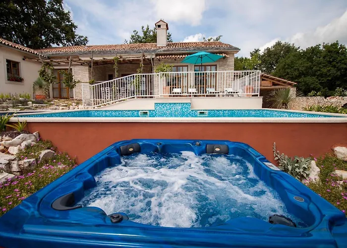 Tranquil Retreat In Istria Vila Pazin